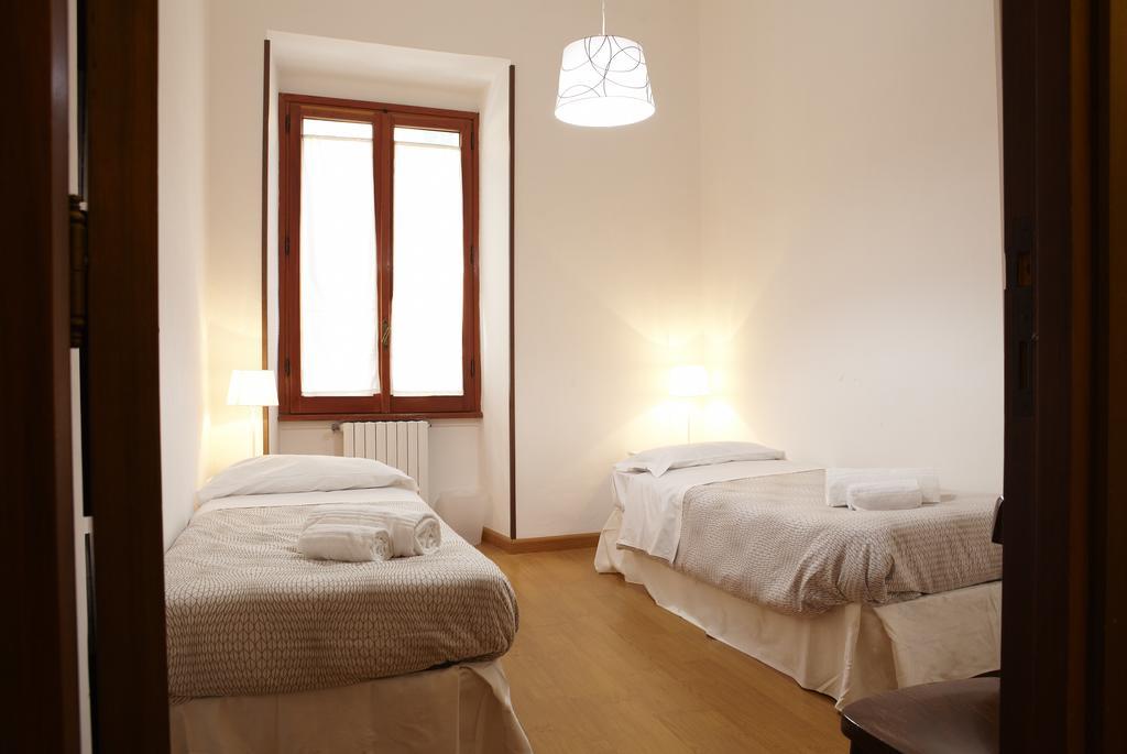 Zia Apartment Rom Rum bild